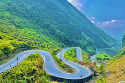 Unveiling Ha Giang Loop’s Best Passes and Roads with Jasmine Tours