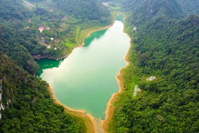 THANG HEN LAKE cao bang travel jasmine tours, explore cao bang