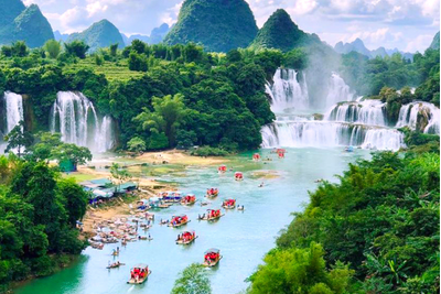 Ban Gioc Waterfall – Explore Vietnam’s Most Majestic Border Waterfall