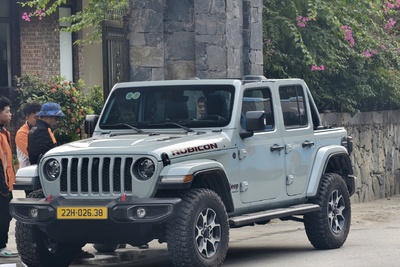 Private Jeep Tour Ha Giang Loop – The Most Exclusive Way to Explore Vietnam’s Northern Mountains