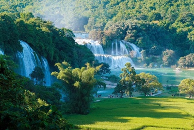 Ban Gioc Cao Bang Vietnam Discover the Most Majestic Waterfall