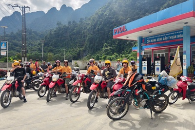 Best Cao Bang Motorbike Tour Ride Deep Vietnam’s Untouched North