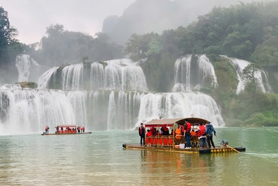 Ban Gioc Waterfall Cao Bang – The Majestic Border Waterfall of Vietnam