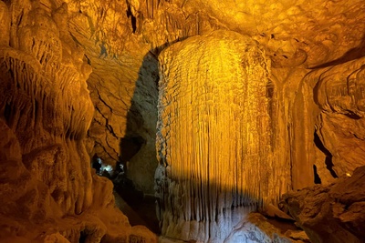 Nguom Ngao Cave: A Hidden Limestone Wonder in Cao Bang