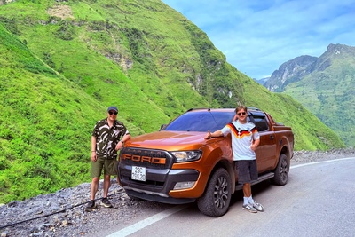 Cao Bang SUV Tour – Discover Northern Vietnam in Comfort and Safety