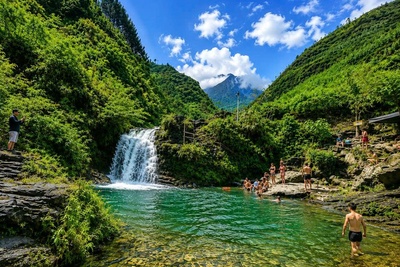 Du Gia Waterfall: The Hidden Gem of Ha Giang You Shouldn't Miss