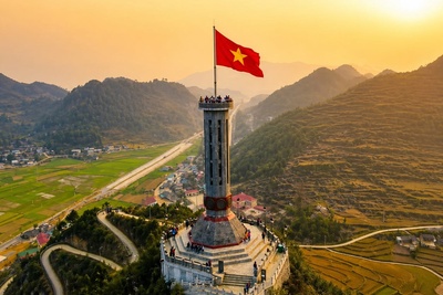 Lung Cu Flag Tower – Where Every Step Reaches the Heart of Vietnam