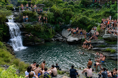 Du Gia Waterfall : A Peaceful Escape on the Ha Giang Loop