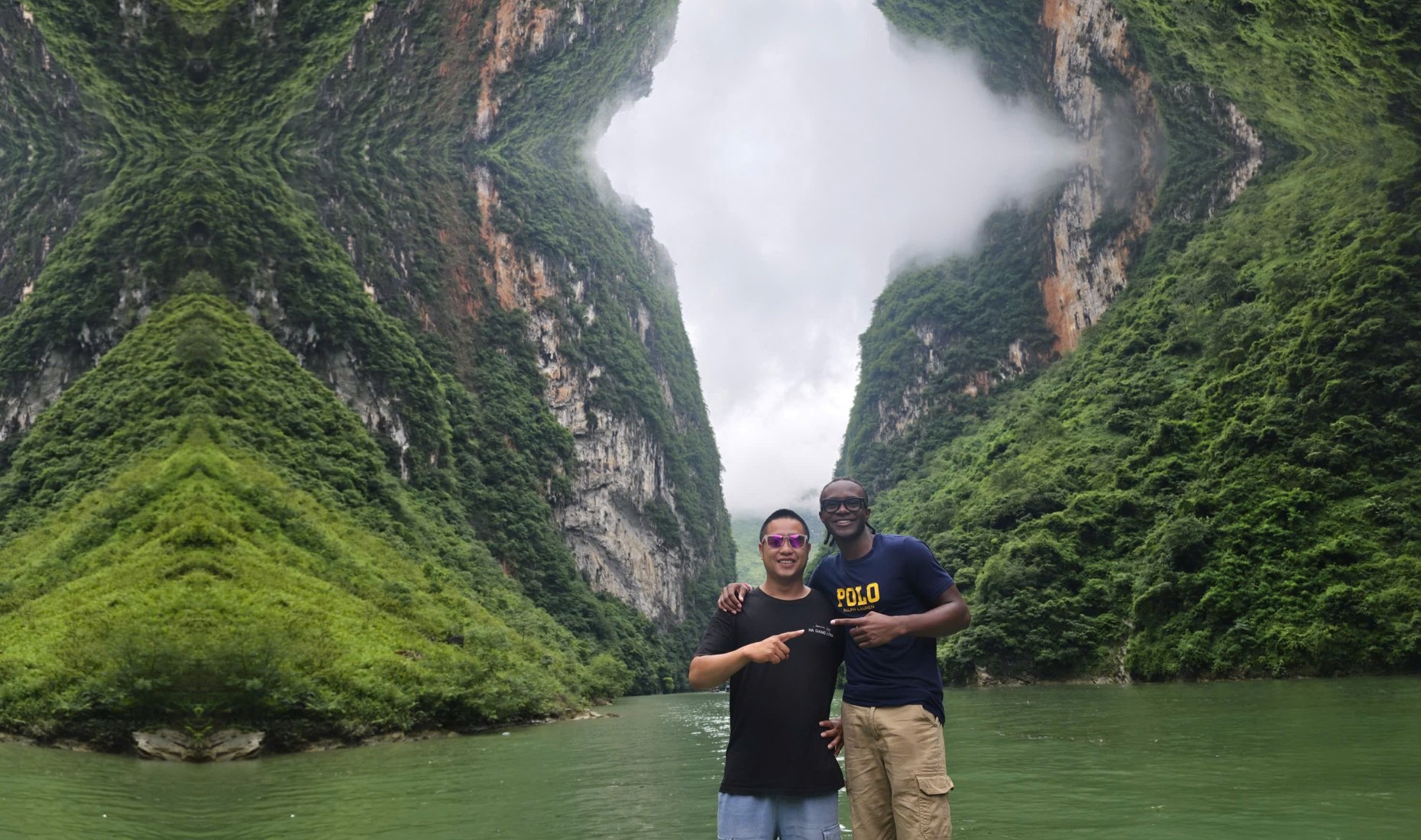 Day 2: Yen Minh - Dong Van - Ma Pi Leng Pass (B/L/D)