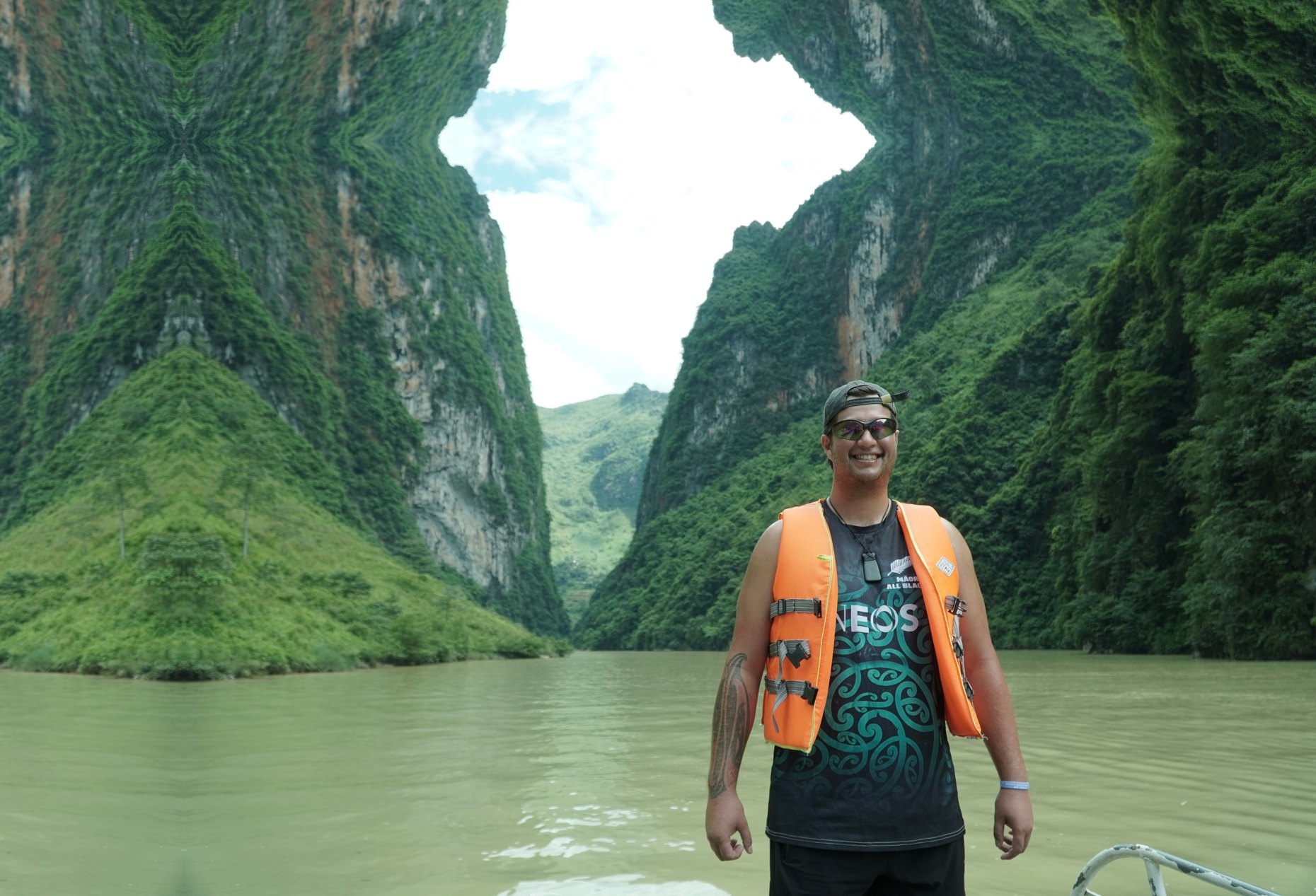Day 2: Yen Minh - Dong Van - Ma Pi Leng Pass (B/L/D)