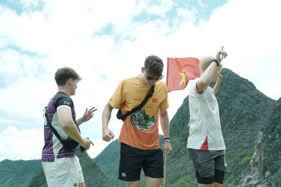 Ma Pi Leng Pass
