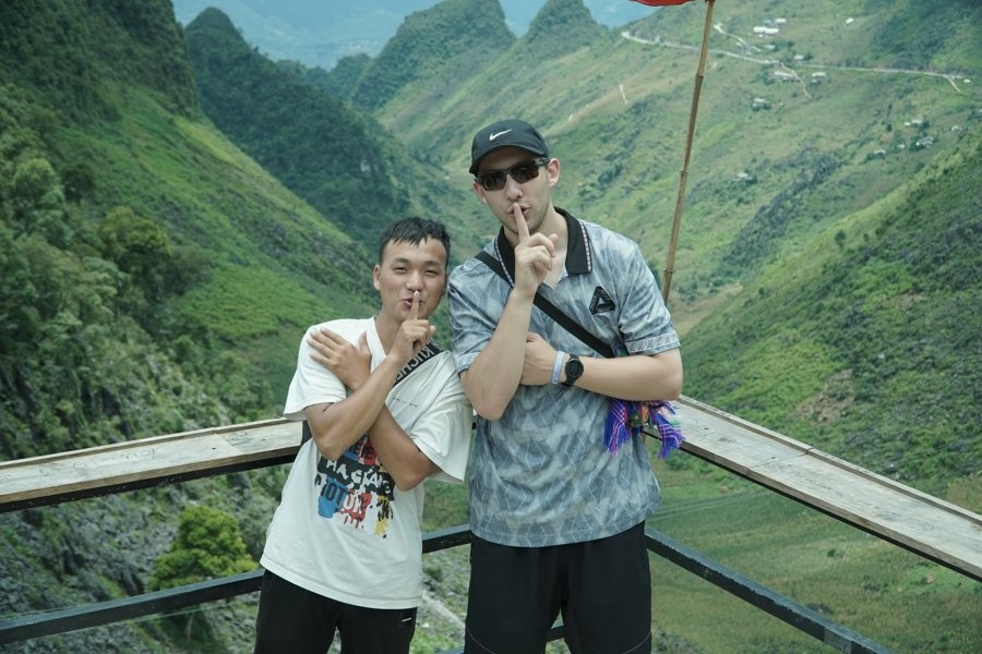 Ma Pi Leng Pass