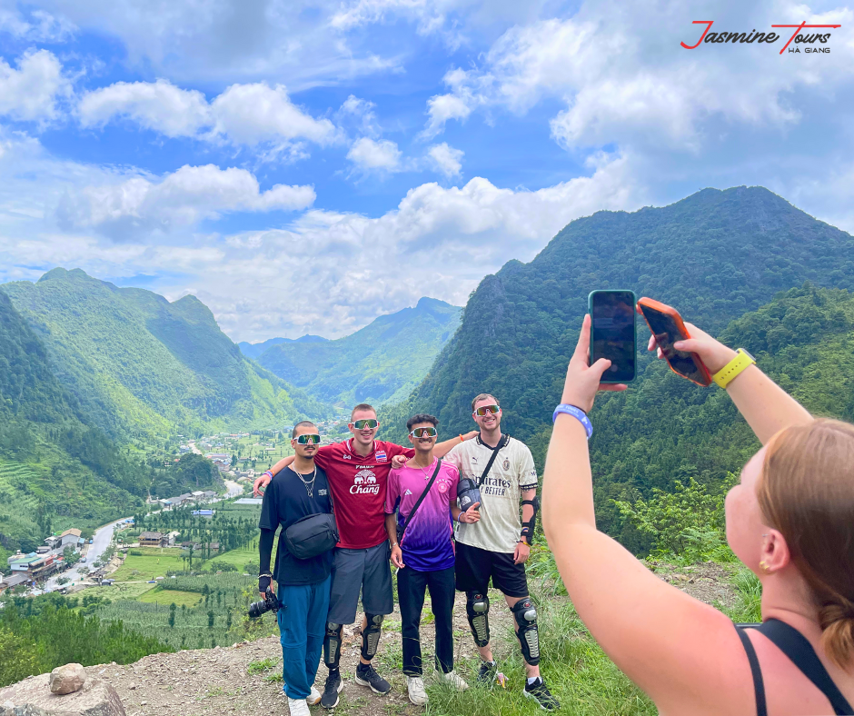 Ha Giang Loop