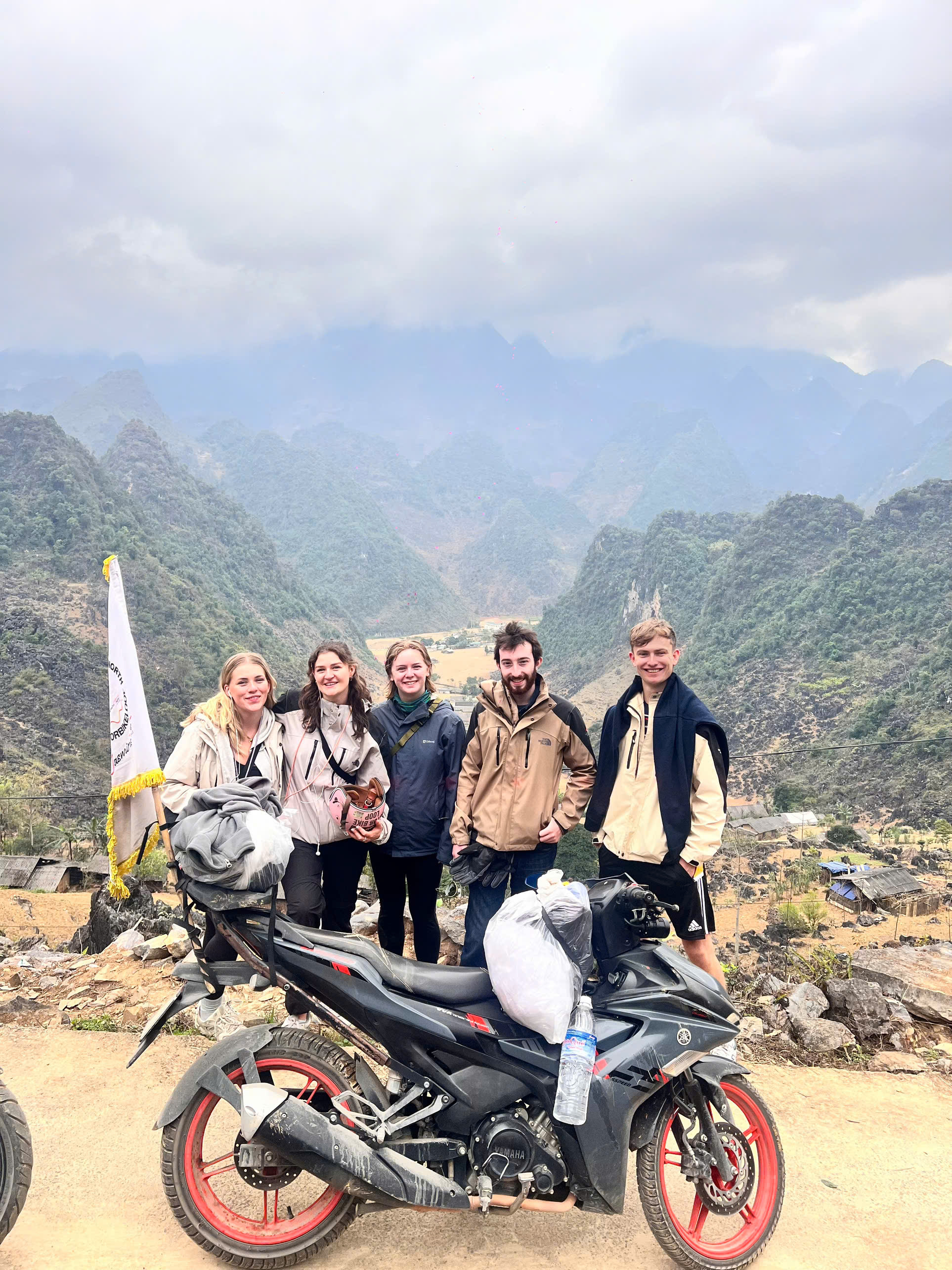 Ha Giang Loop motorbike tour