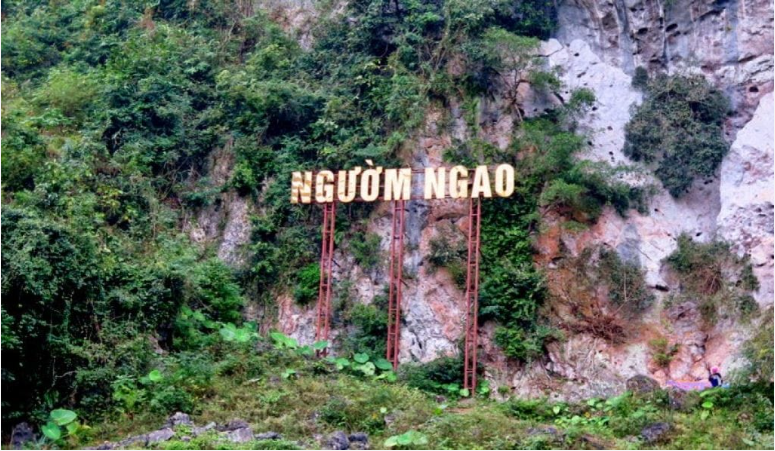 Nguom Ngao Cave