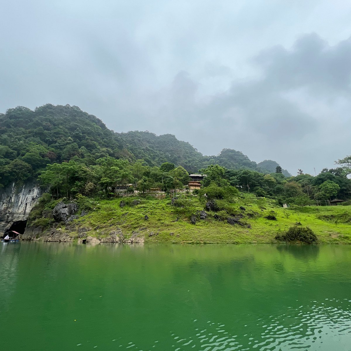 Thang Hen Lake Cao Bang ghj