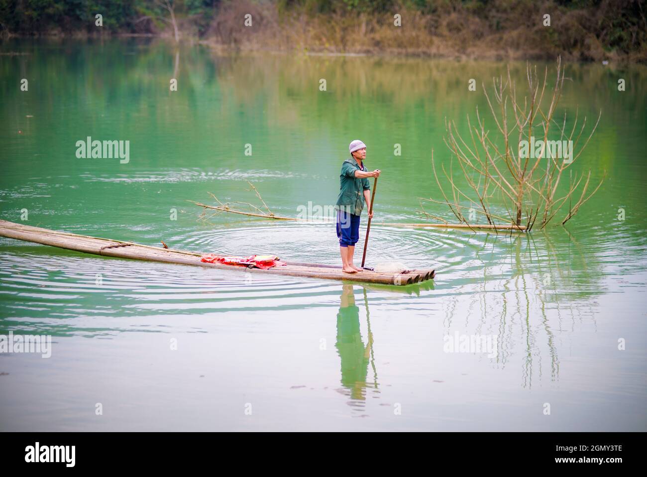 Thang Hen Lake Cao Bang gui