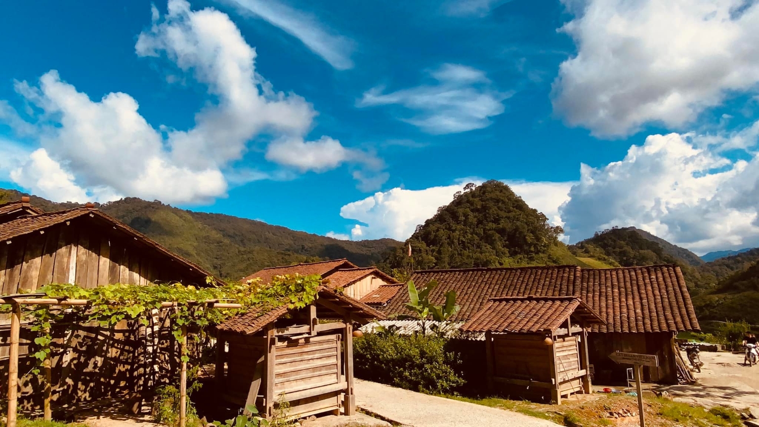 explore ban gioc with jasmine tours on ha giang loop