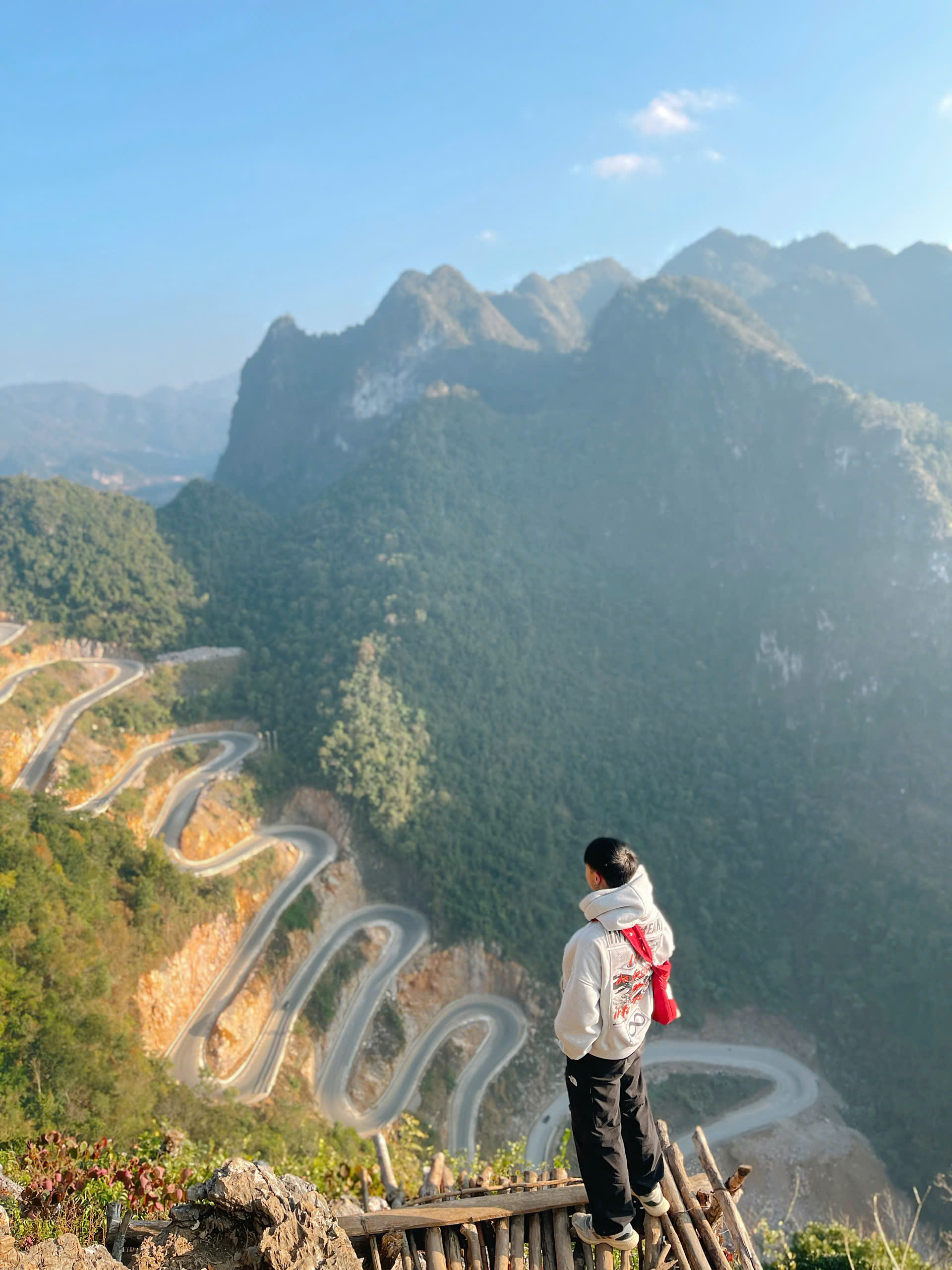 explore cao bang with jasmine tour on ha giang loop