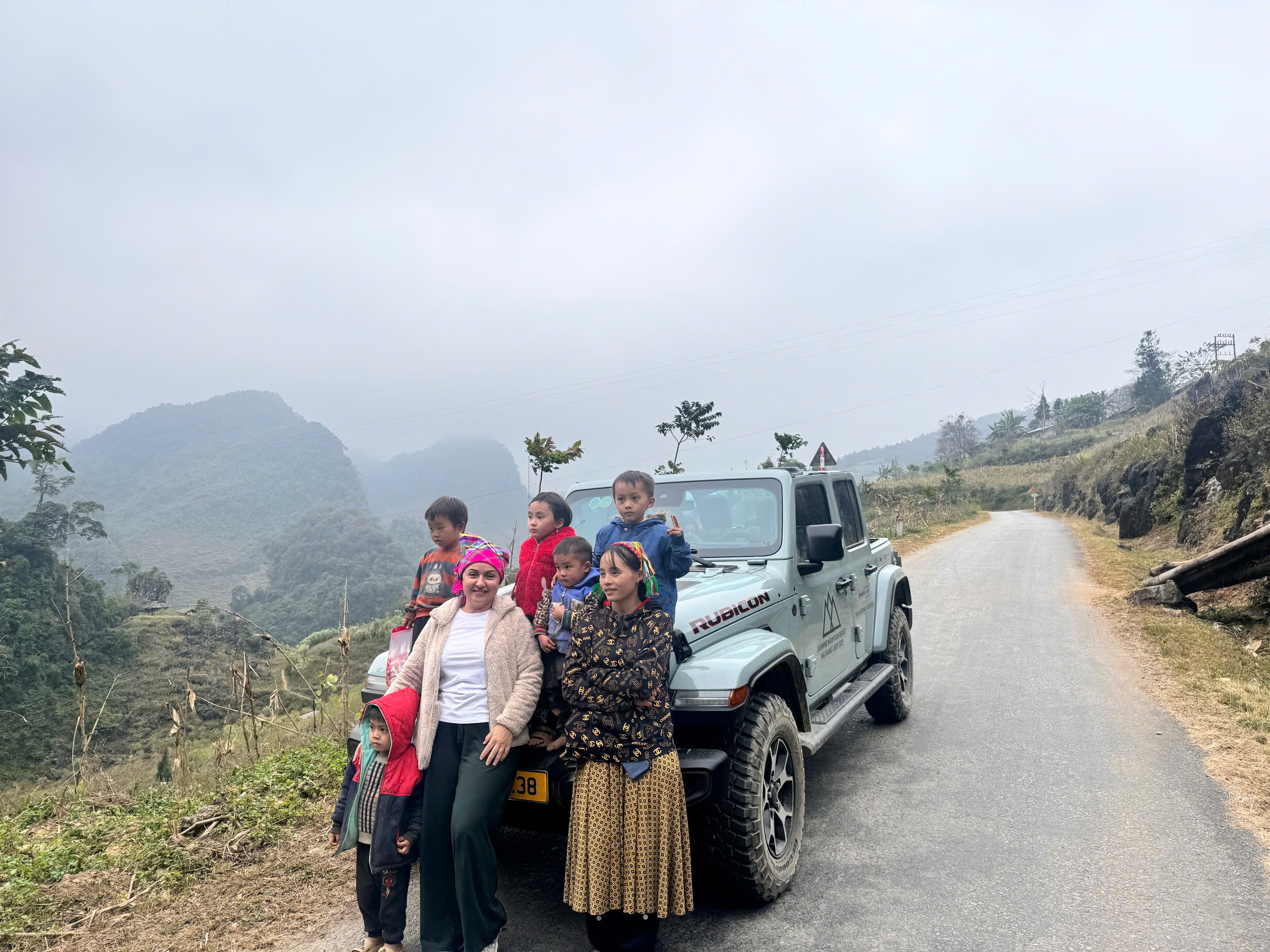 explore jeep tour with jasmine tour on hagiang loop