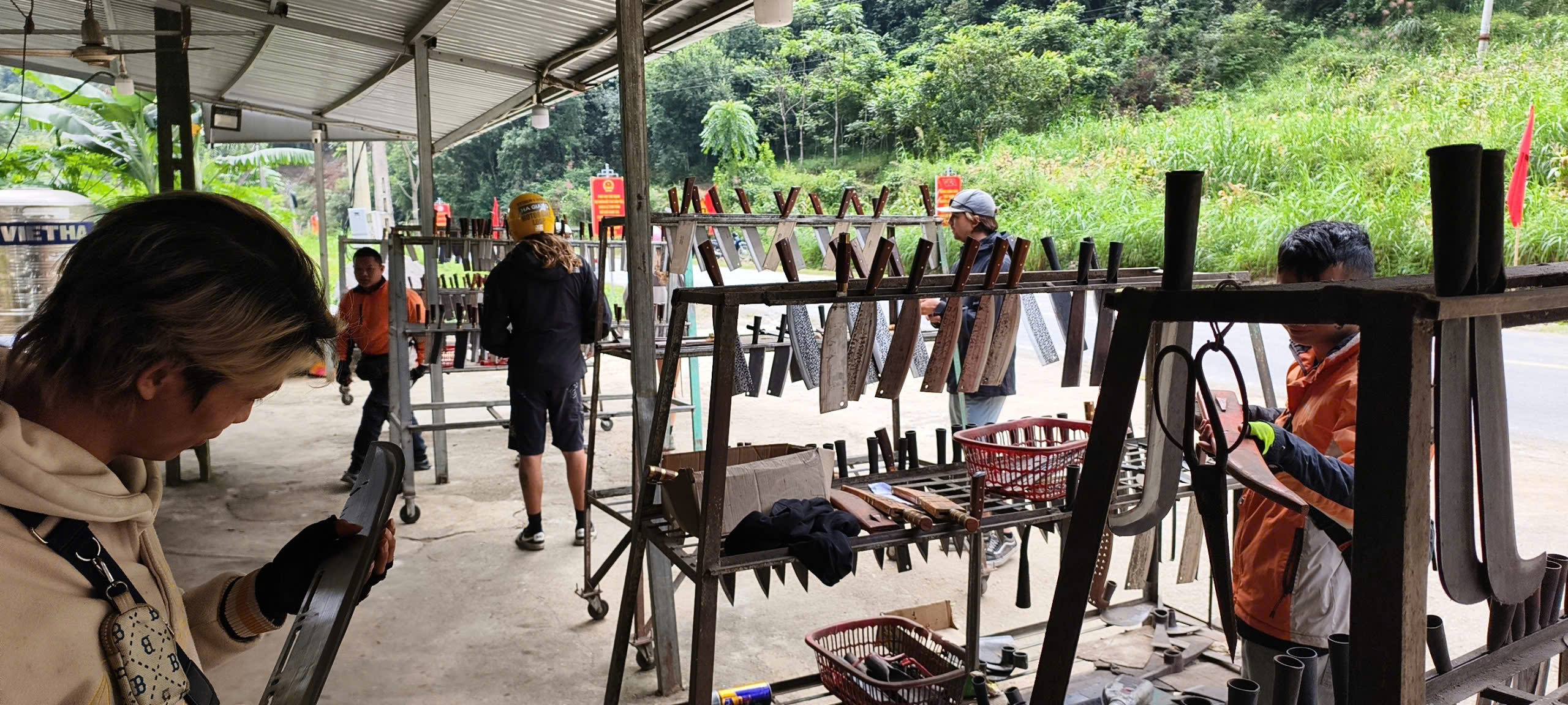 explore cao bang with jasmine tour in ha giang loop