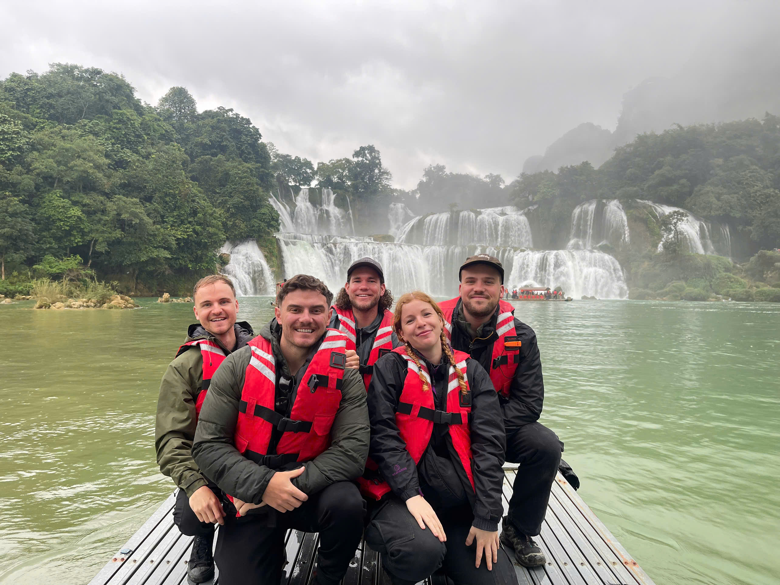 explore cao bang travel with jasmine tour on ha giang loop