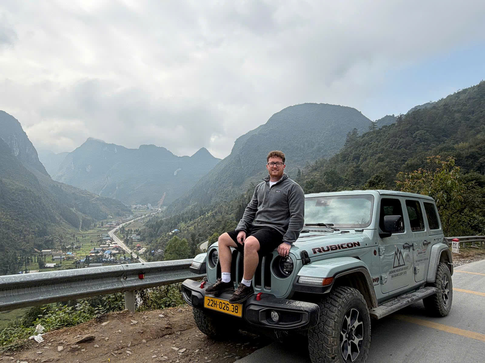 Ha Giang Loop Jeep Tour
