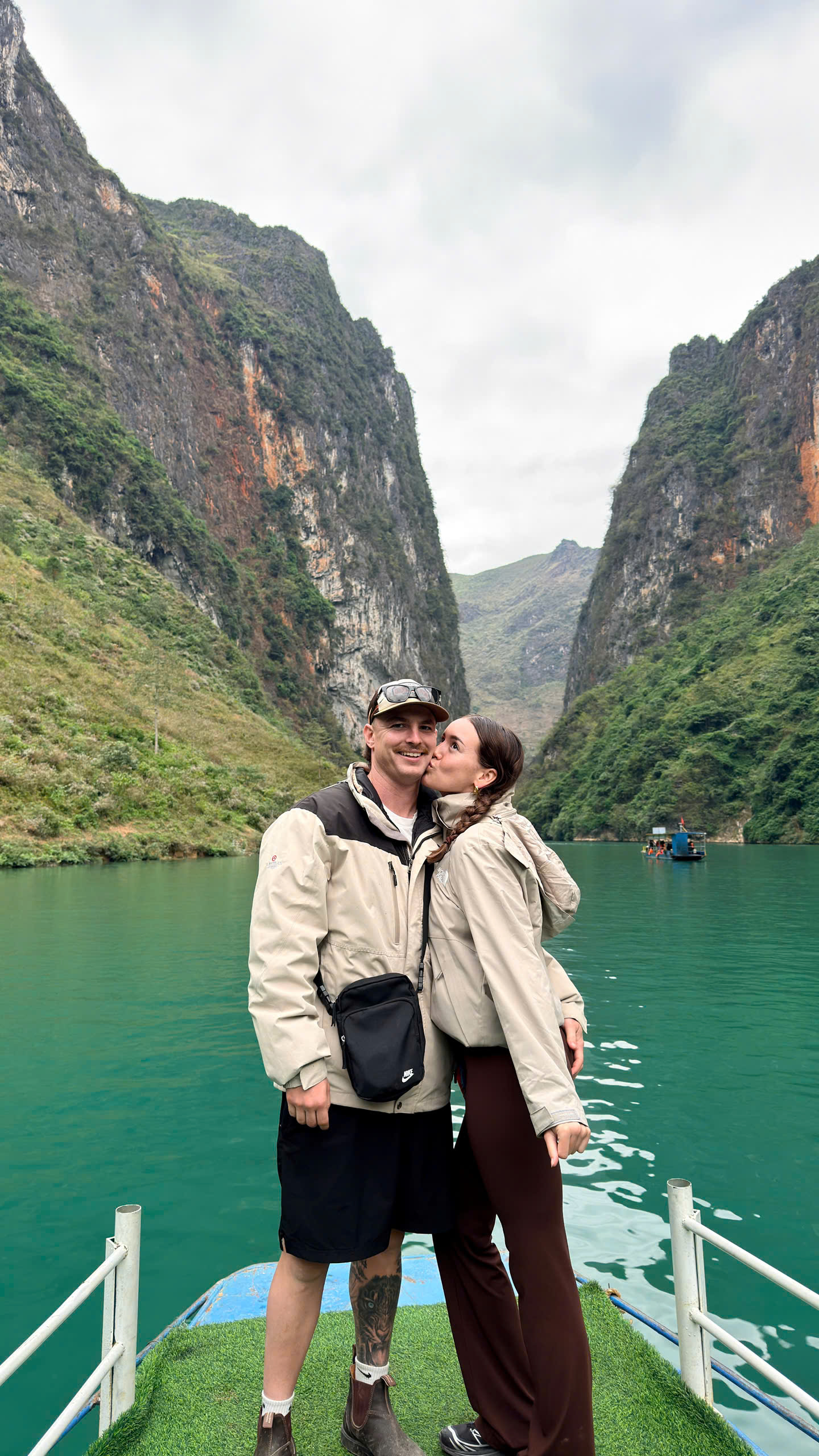 explore cao bang tour with jasmine tour on ha giang loop