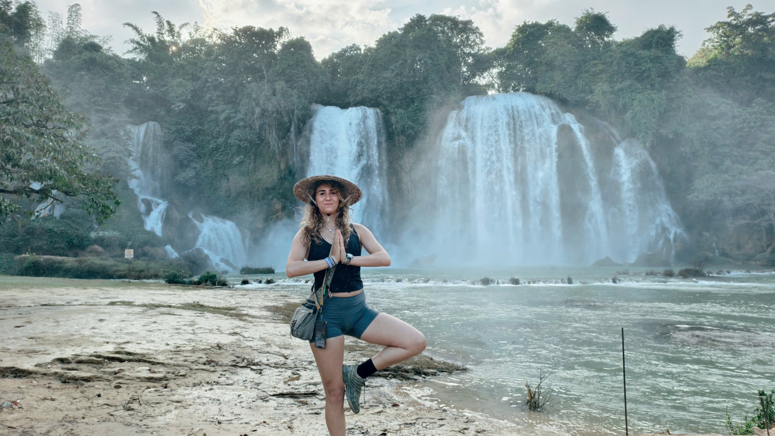 explore cao bang ban gioc with jasmine tour on ha giang loop