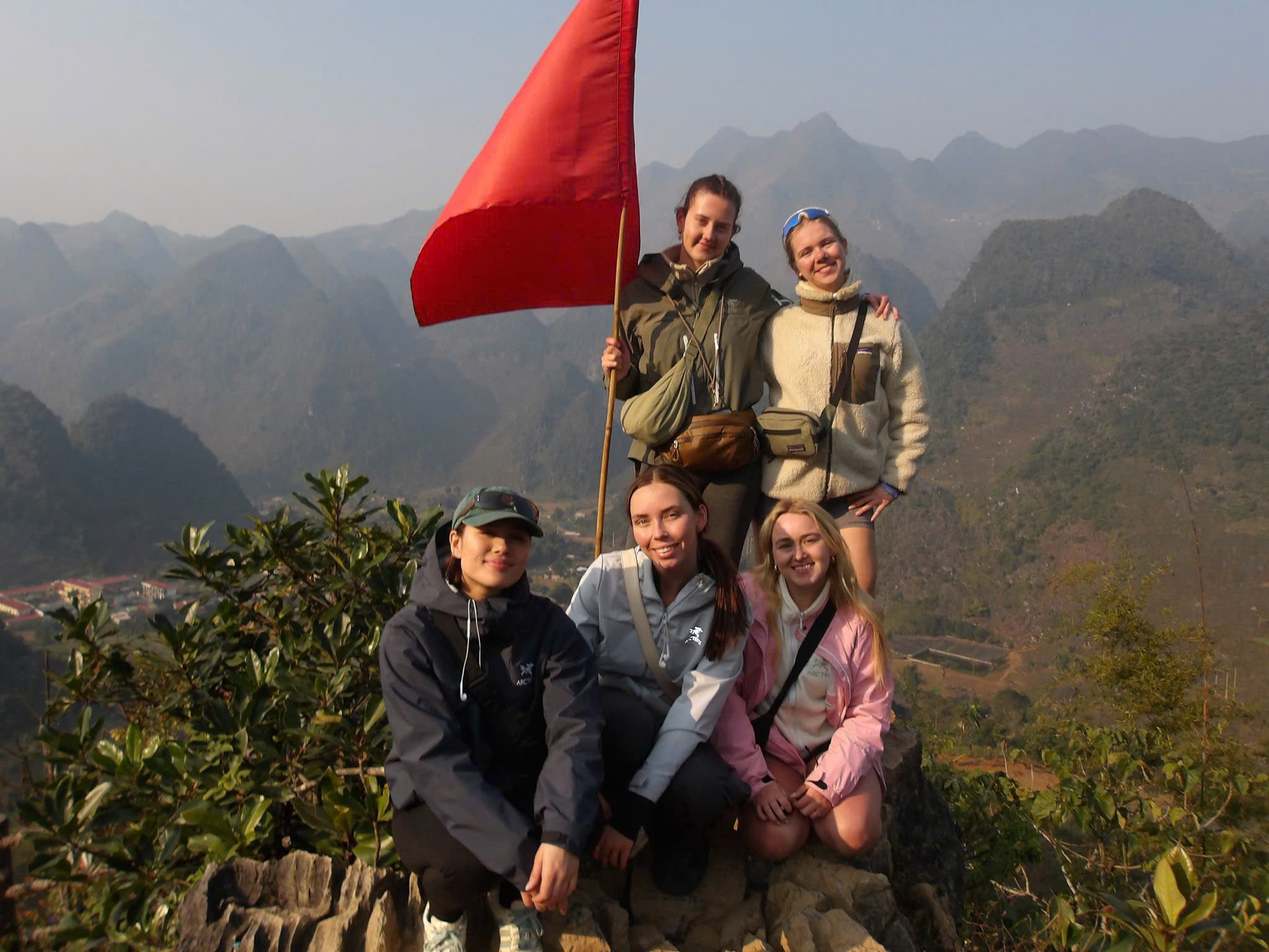 explore cao bang with jasmine tour on ha giang loop