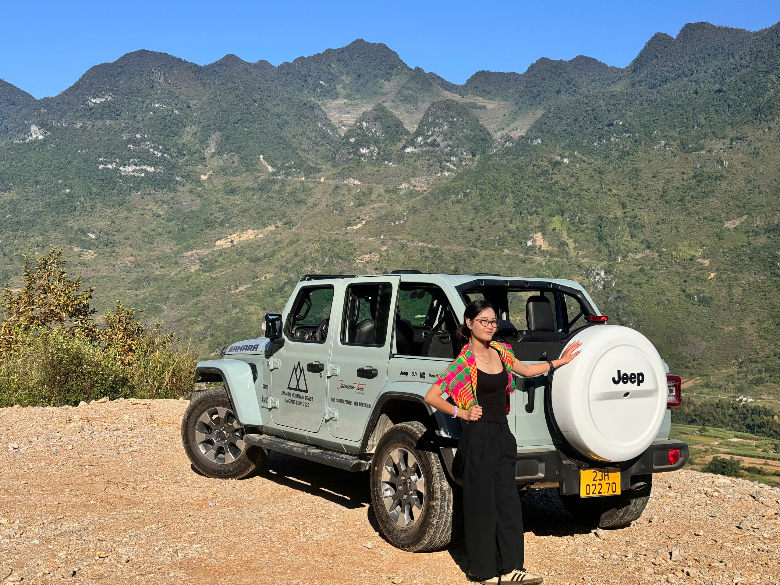Ha Giang Loop permit Jeep