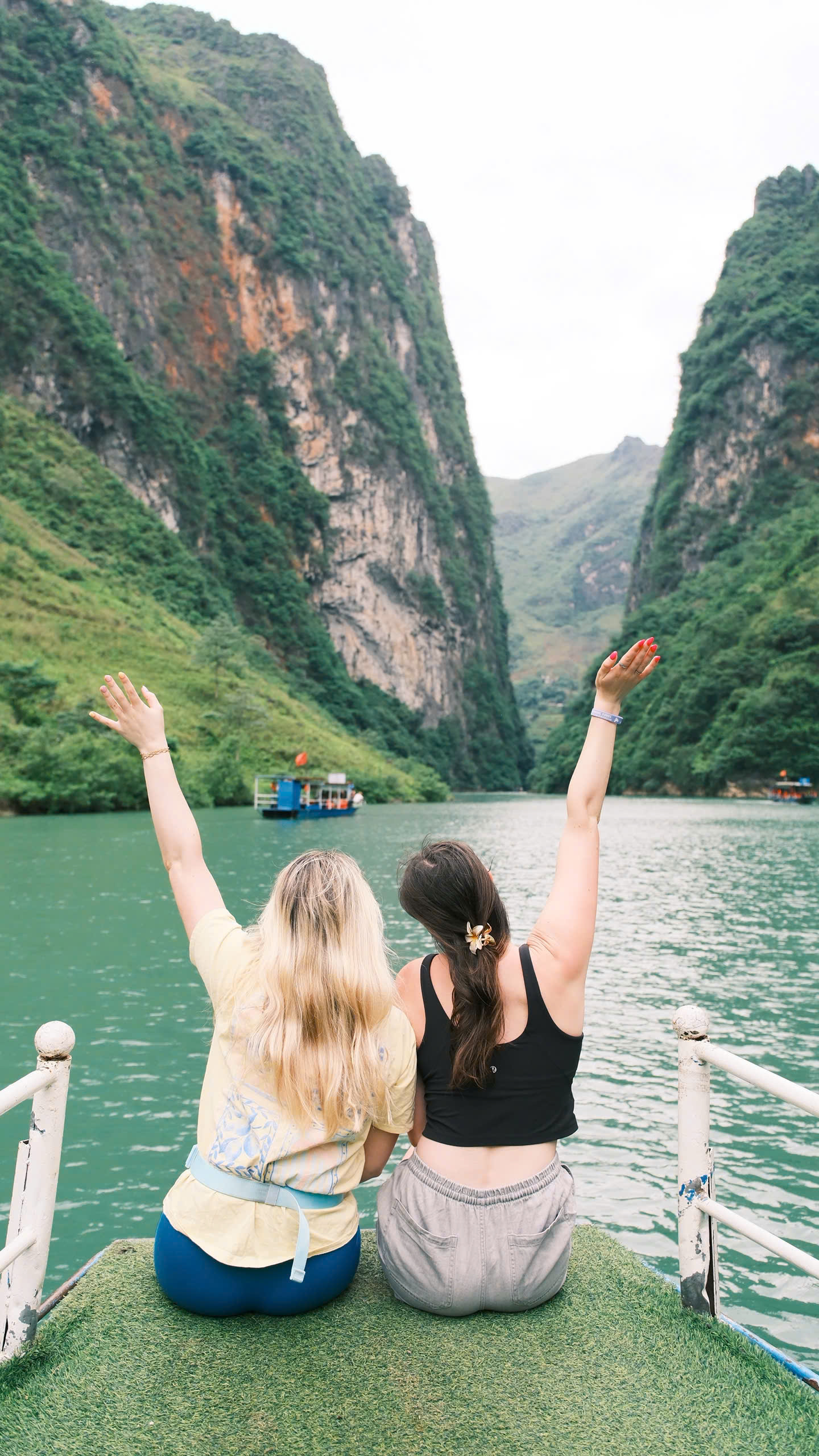 HaGiang Loop permit Nho Que River