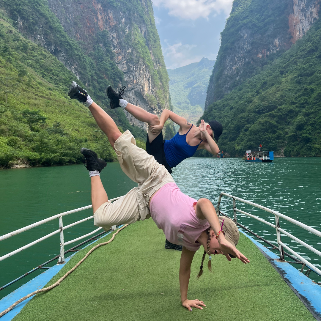 Ha Giang Motorventures nho que river