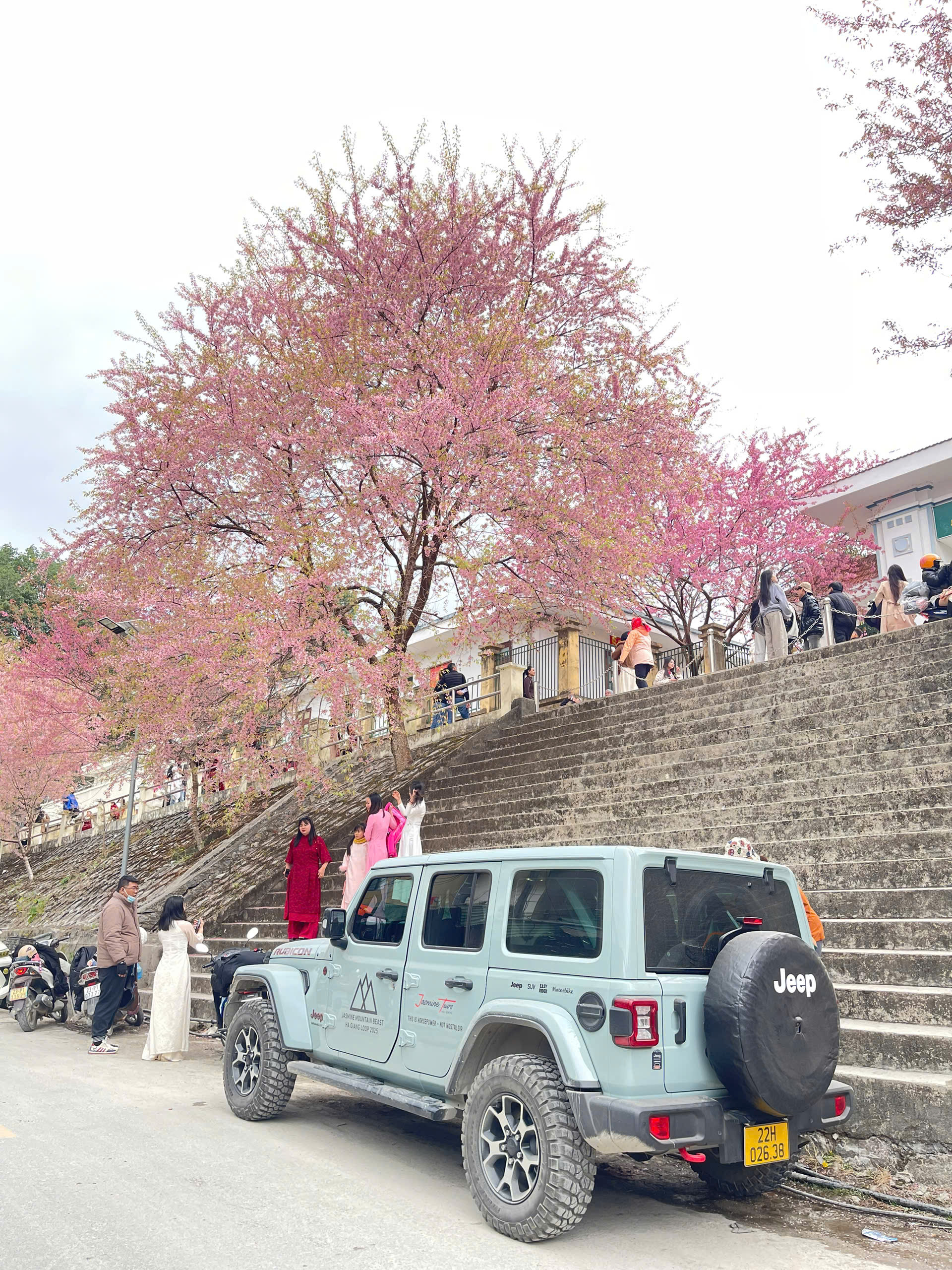 Ha Giang Loop Jeep spring