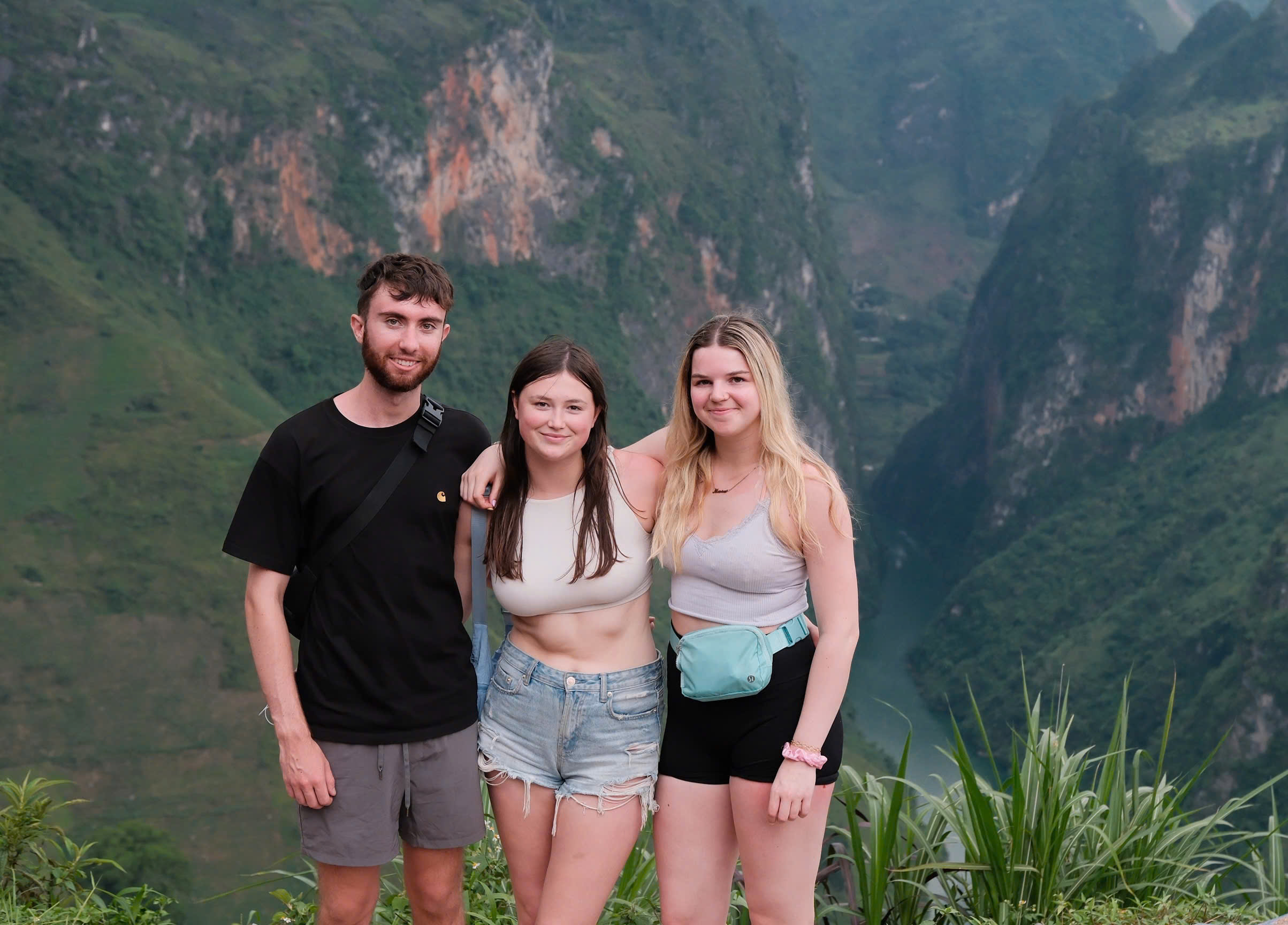 Ha Giang Loop Accident ma pi leng.jpg