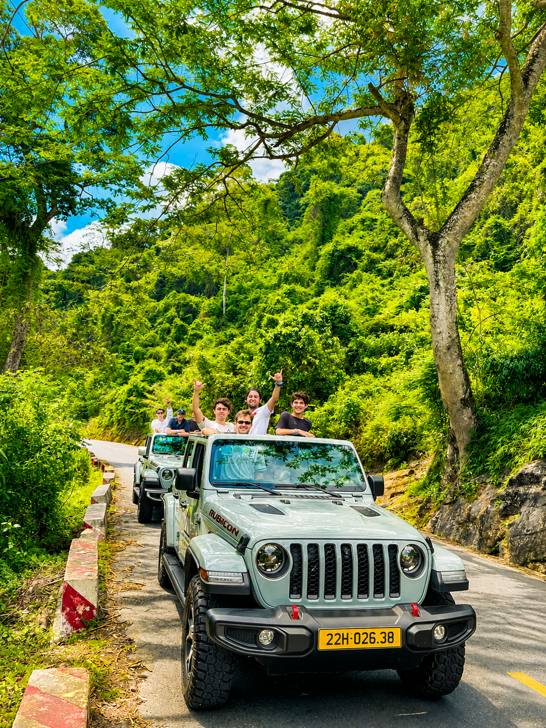 Ha Giang Loop Jeep Tour road