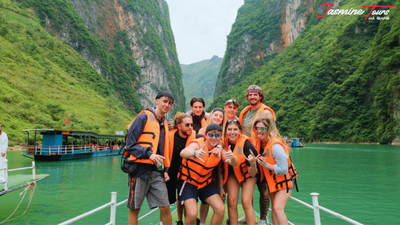 Ha Giang Weather Green