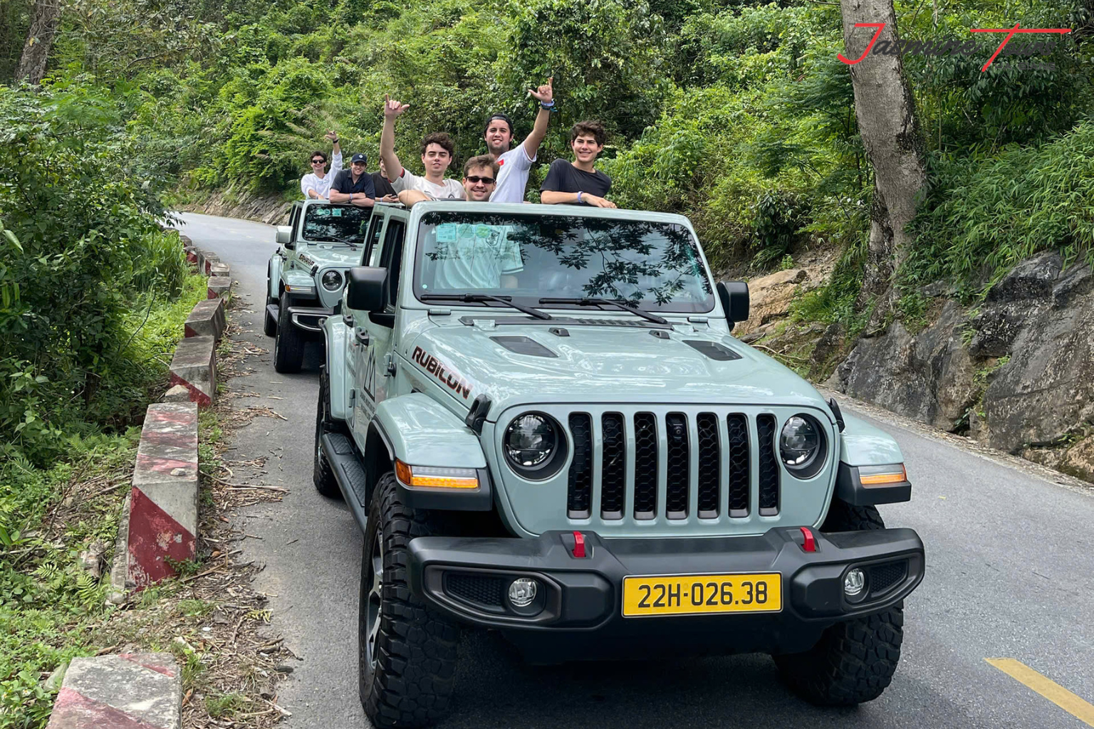 Ha Giang Jeep Tour Hi