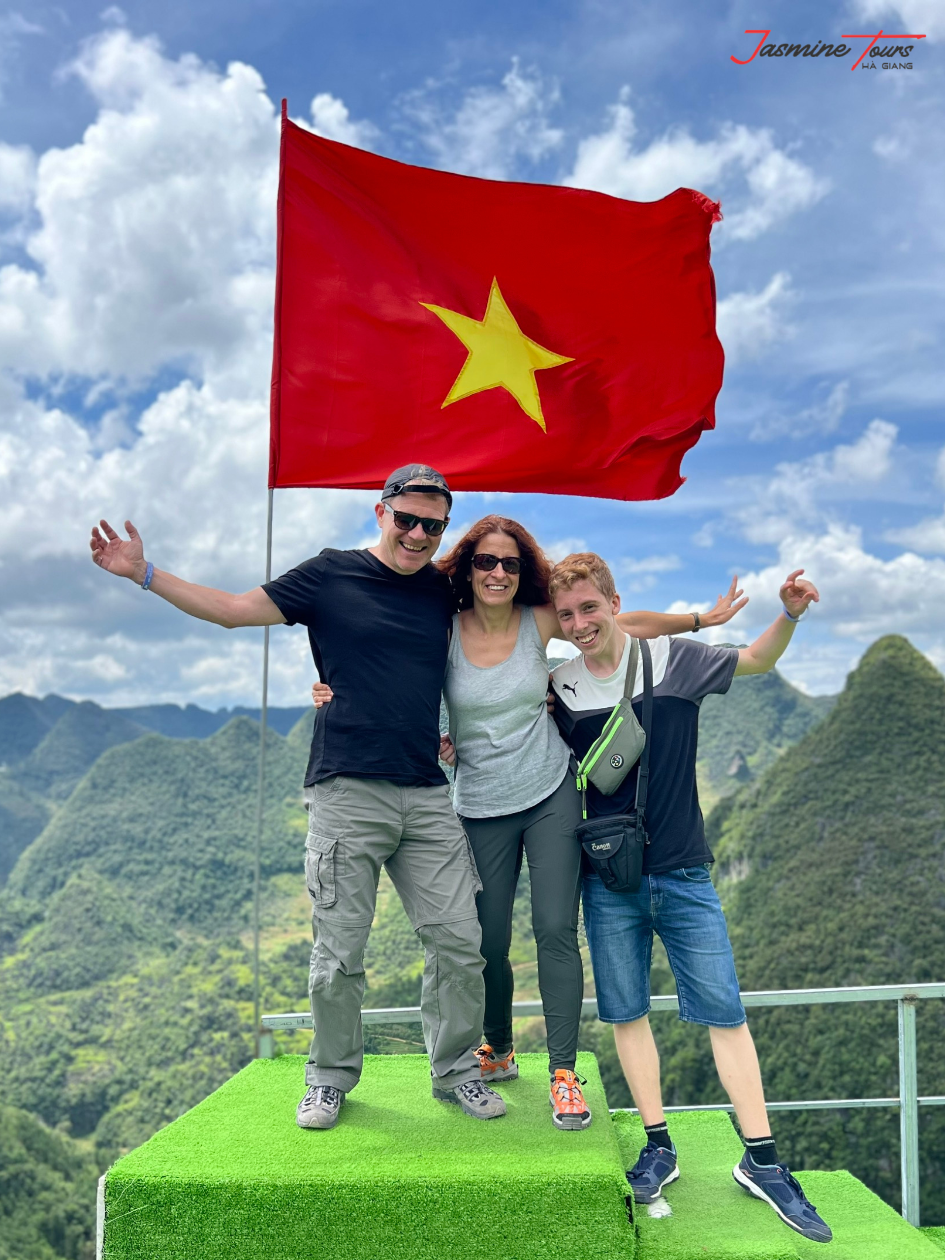 Ha Giang Loop Rote Family