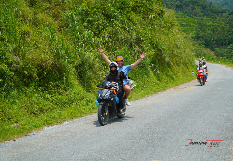 Ha Giang Loop Reddit road