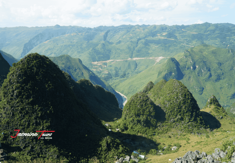 Ha Giang Loop Weather sunny day