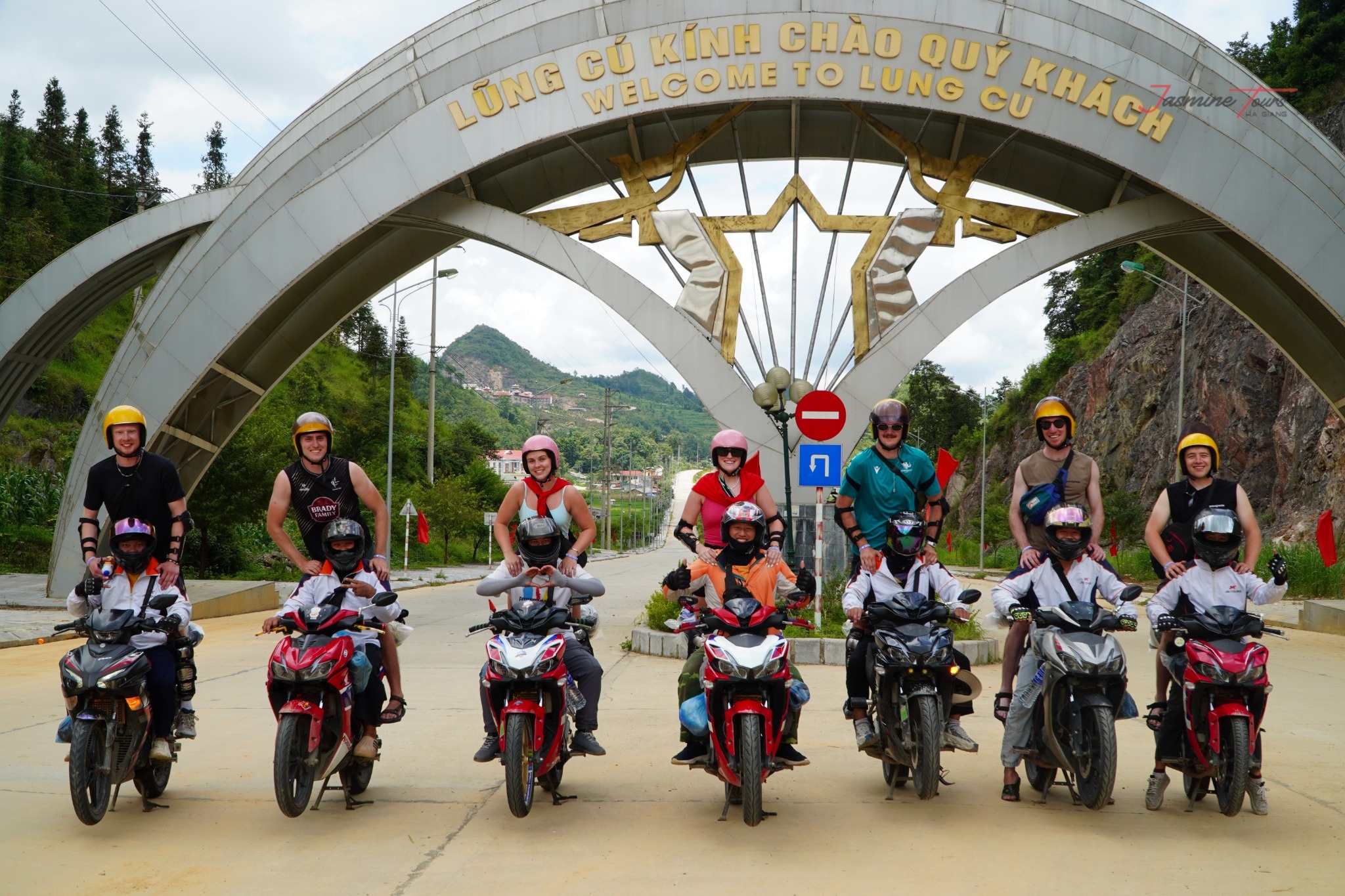 Dong Van Karst Plateau Easyrider